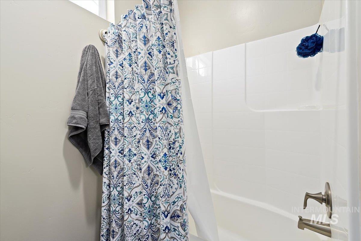 Nampa, Idaho, 83687, United States, 4 Bedrooms Bedrooms, ,Residential,For Sale,1970724