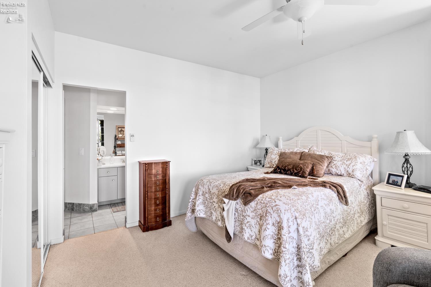 Port Clinton, Ohio, 43452-3072, United States, 2 Bedrooms Bedrooms, ,2 BathroomsBathrooms,Residential,For Sale,1915174