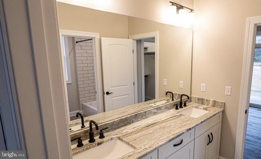 Centreville, Maryland, 21617, United States, 4 Bedrooms Bedrooms, ,4 BathroomsBathrooms,Residential,For Sale,1857175