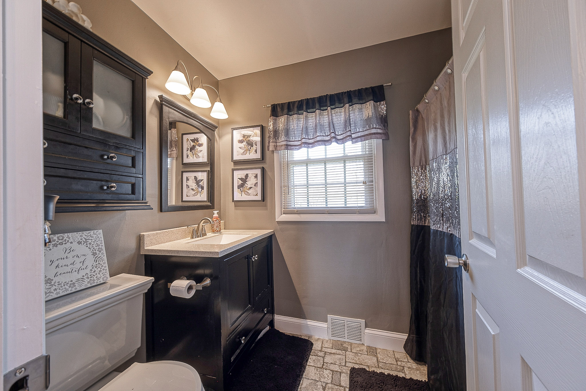  114 Truman Drive - 物件實景