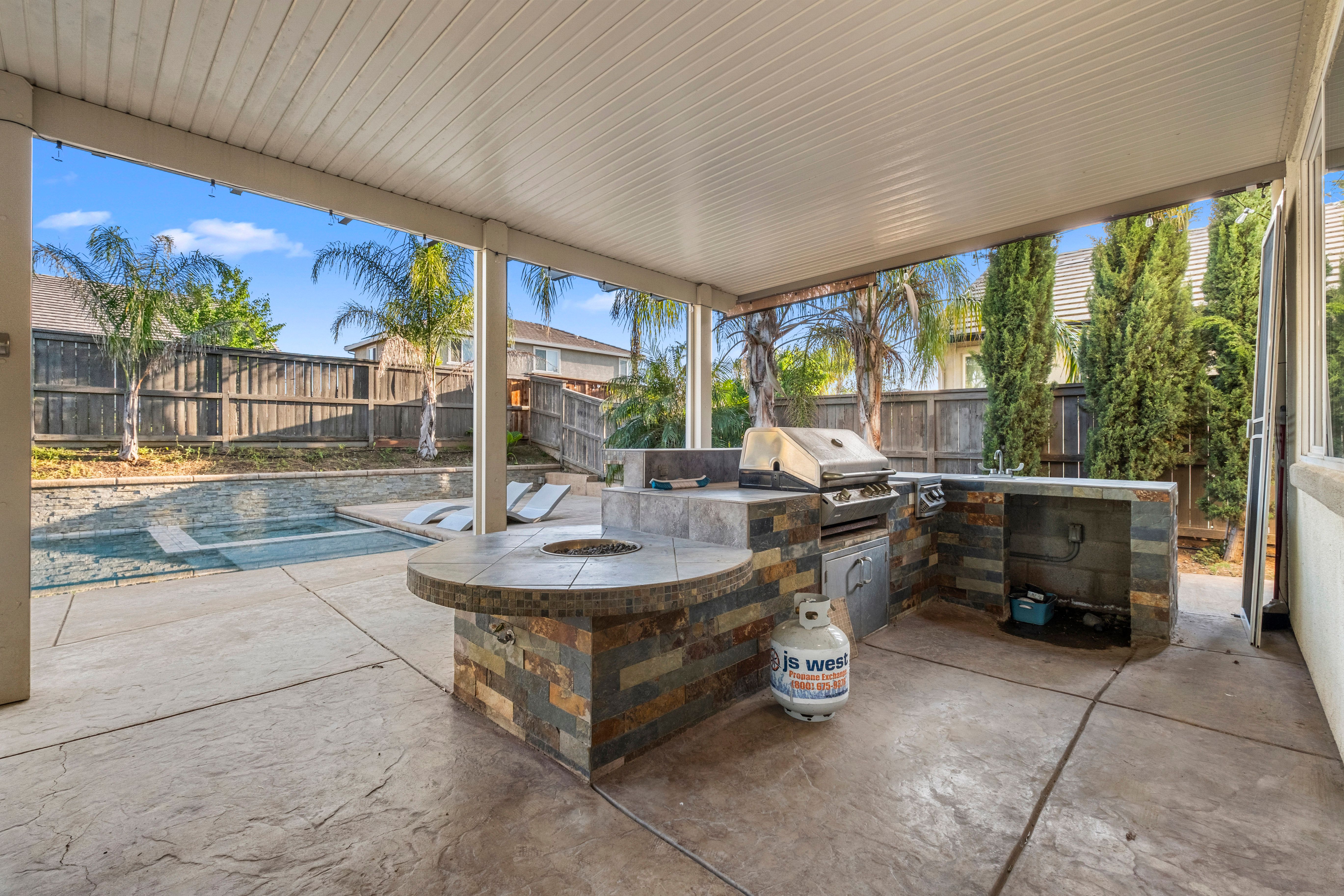  2564 Summerland Way, Roseville, CA 95747 - 物件實景