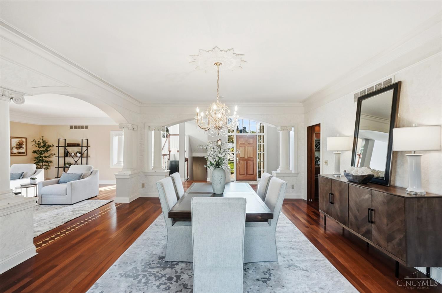 Anderson Twp, Ohio, 45230, United States, 5 Bedrooms Bedrooms, ,6 BathroomsBathrooms,Residential,For Sale,1988245