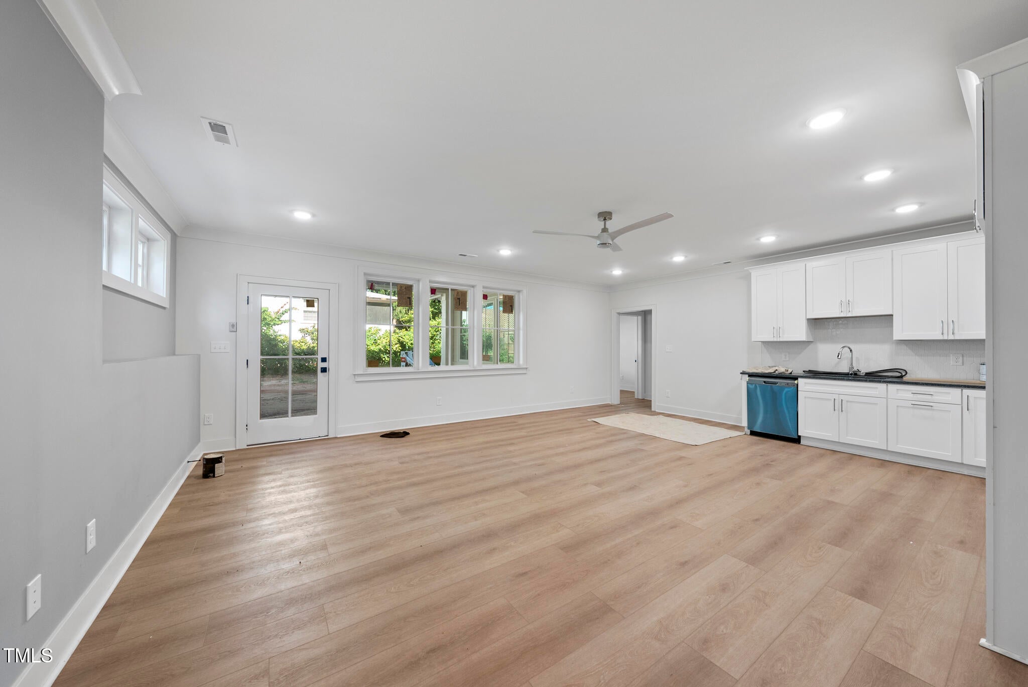 Raleigh, North Carolina, 27607, United States, 5 Bedrooms Bedrooms, ,5 BathroomsBathrooms,Residential,For Sale,1895455
