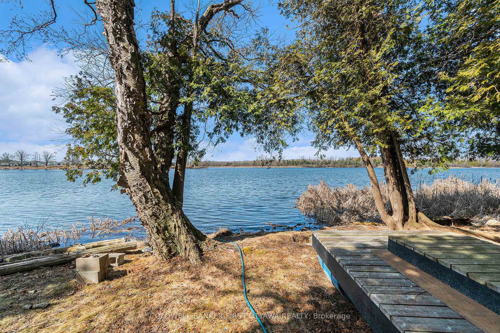 MONTAGUE, Ontario, K7A 5B8, CA, 2 Bedrooms Bedrooms, ,Residential,For Sale,1866112