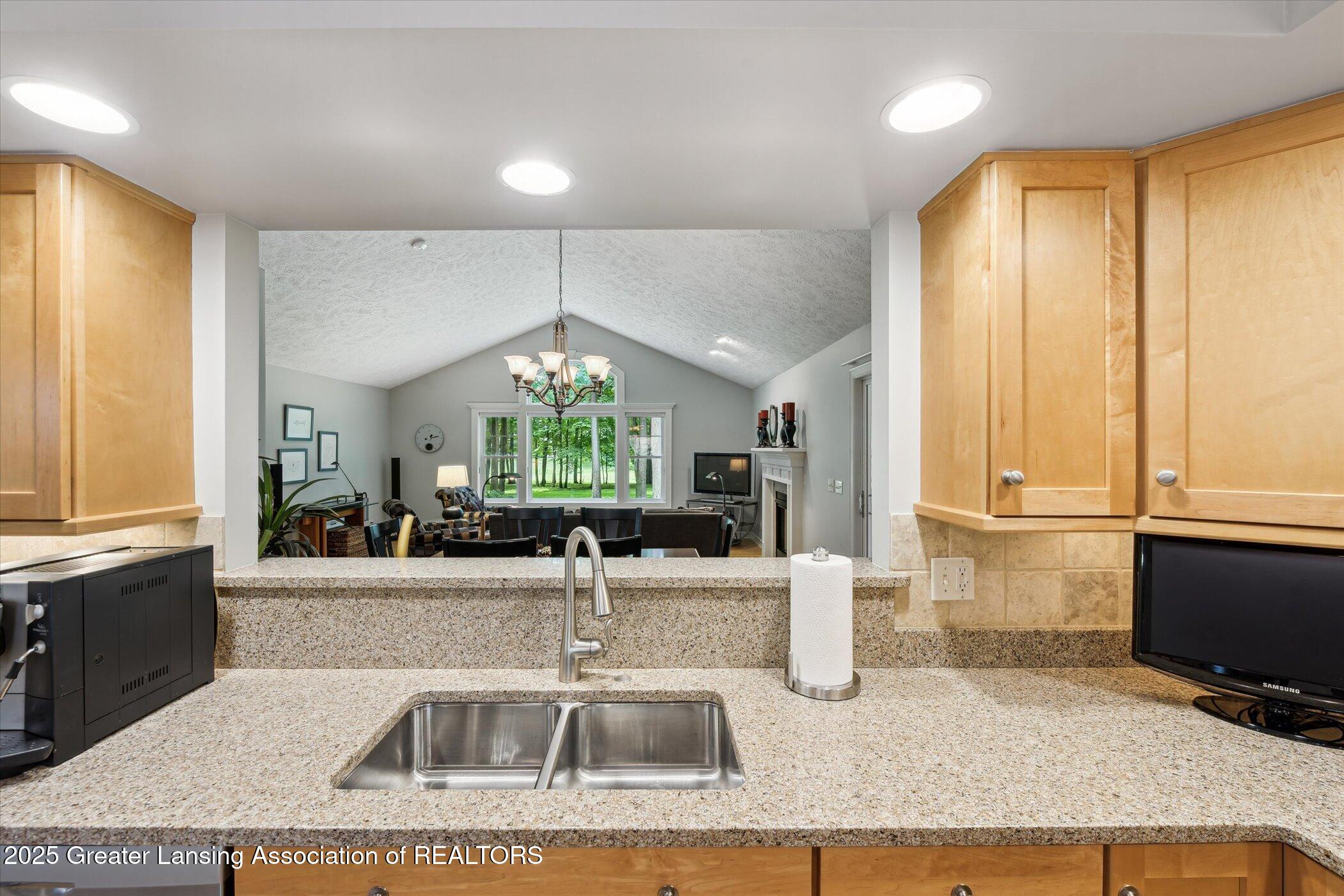 Bath, Michigan, 48808, United States, 4 Bedrooms Bedrooms, ,3 BathroomsBathrooms,Residential,For Sale,1890488