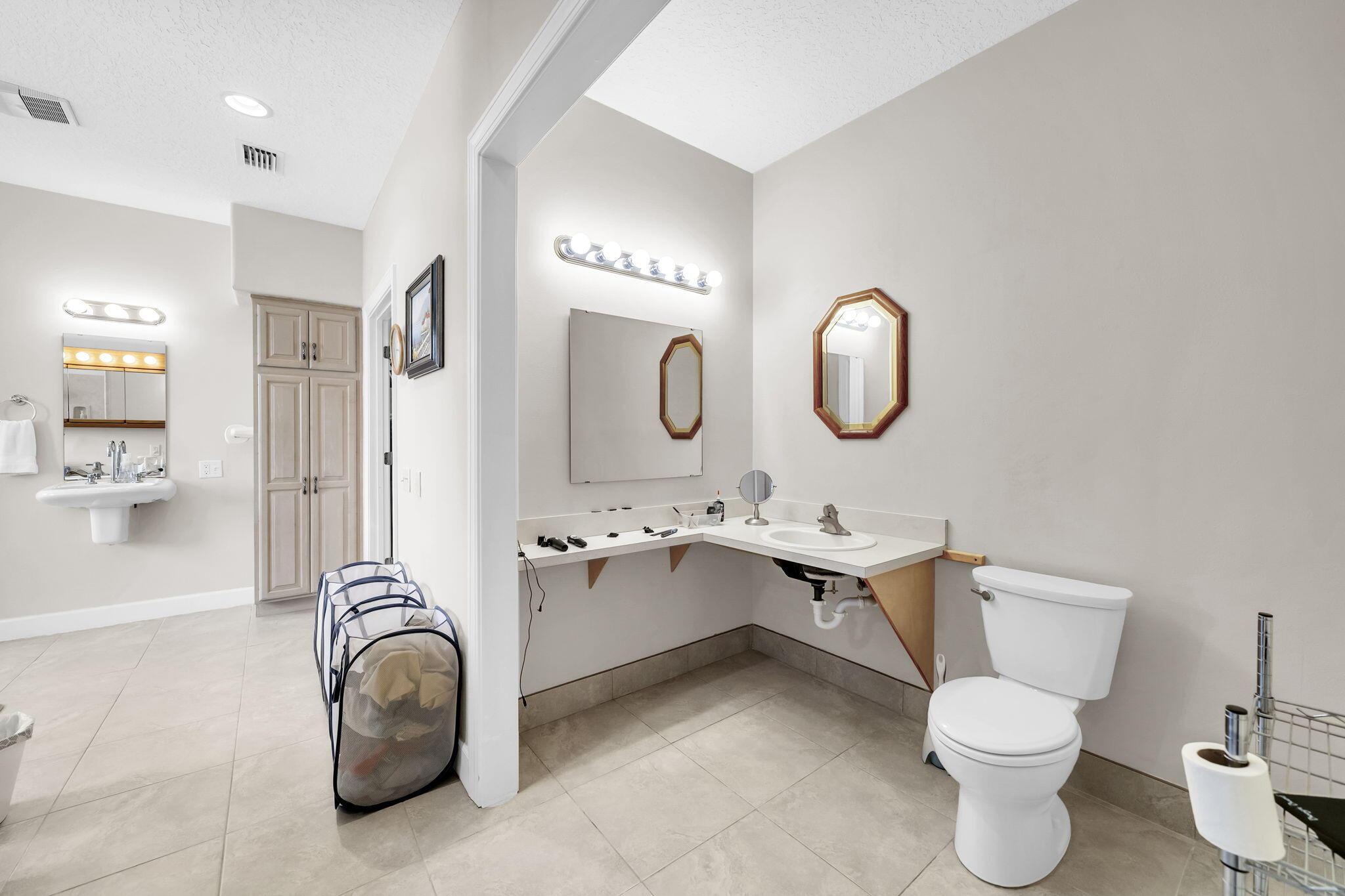 Fort Walton Beach, Florida, 32547, United States, 4 Bedrooms Bedrooms, ,4 BathroomsBathrooms,Residential,For Sale,2008970