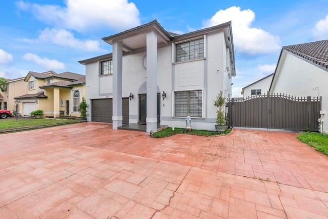 Hialeah, Florida, 33015, United States, 5 Bedrooms Bedrooms, ,3 BathroomsBathrooms,Residential,For Sale,1977900