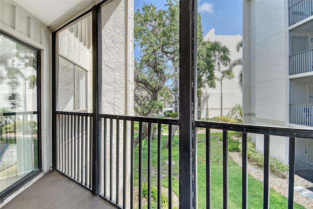 Sarasota, Florida, 34242, United States, 2 Bedrooms Bedrooms, ,3 BathroomsBathrooms,Residential,For Sale,1999014