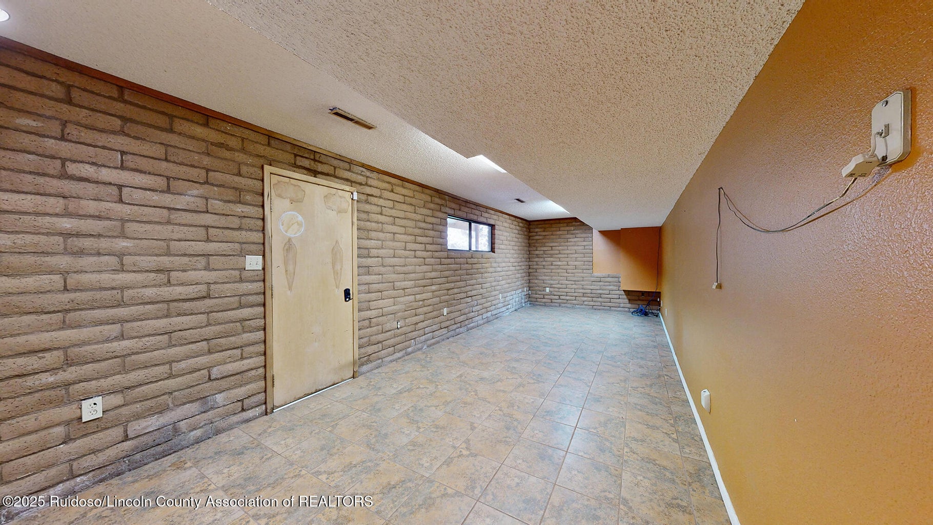 Ruidoso, New Mexico, 88345, United States, 3 Bedrooms Bedrooms, ,3 BathroomsBathrooms,Residential,For Sale,1826738