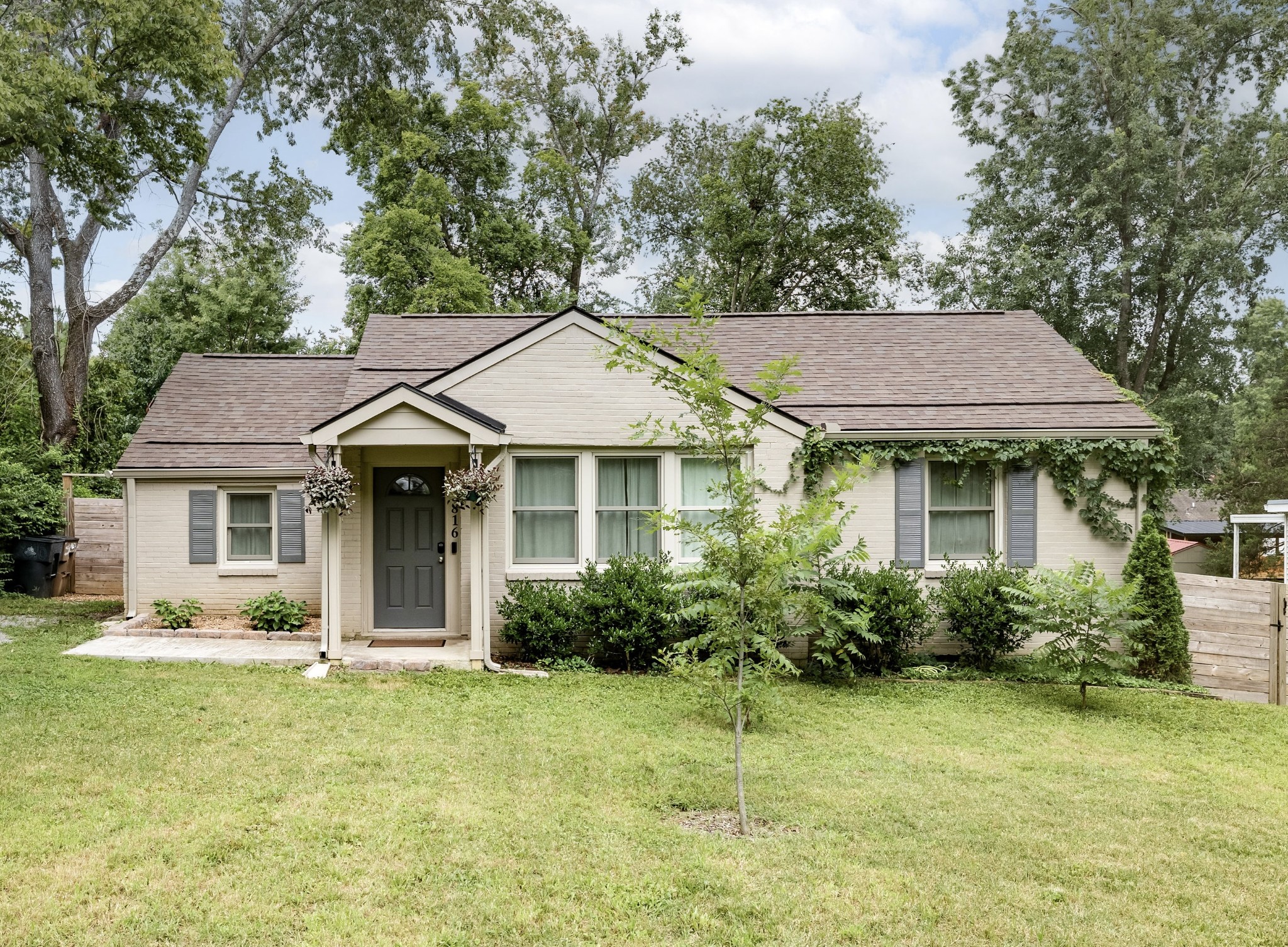 Inglewood Cir, Nashville, TN 37216