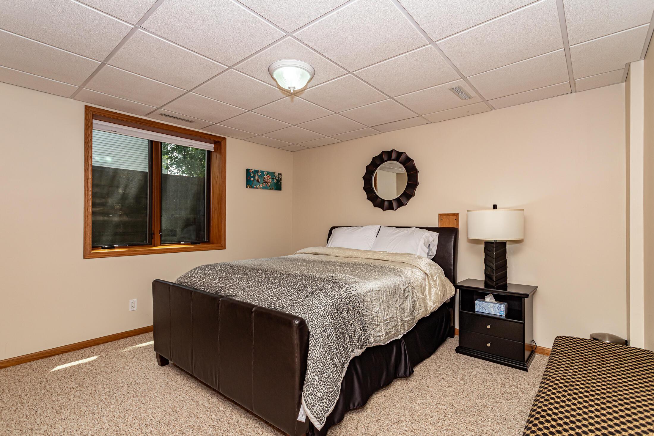 Ames, Iowa, 50014, United States, 5 Bedrooms Bedrooms, ,5 BathroomsBathrooms,Residential,For Sale,1935039