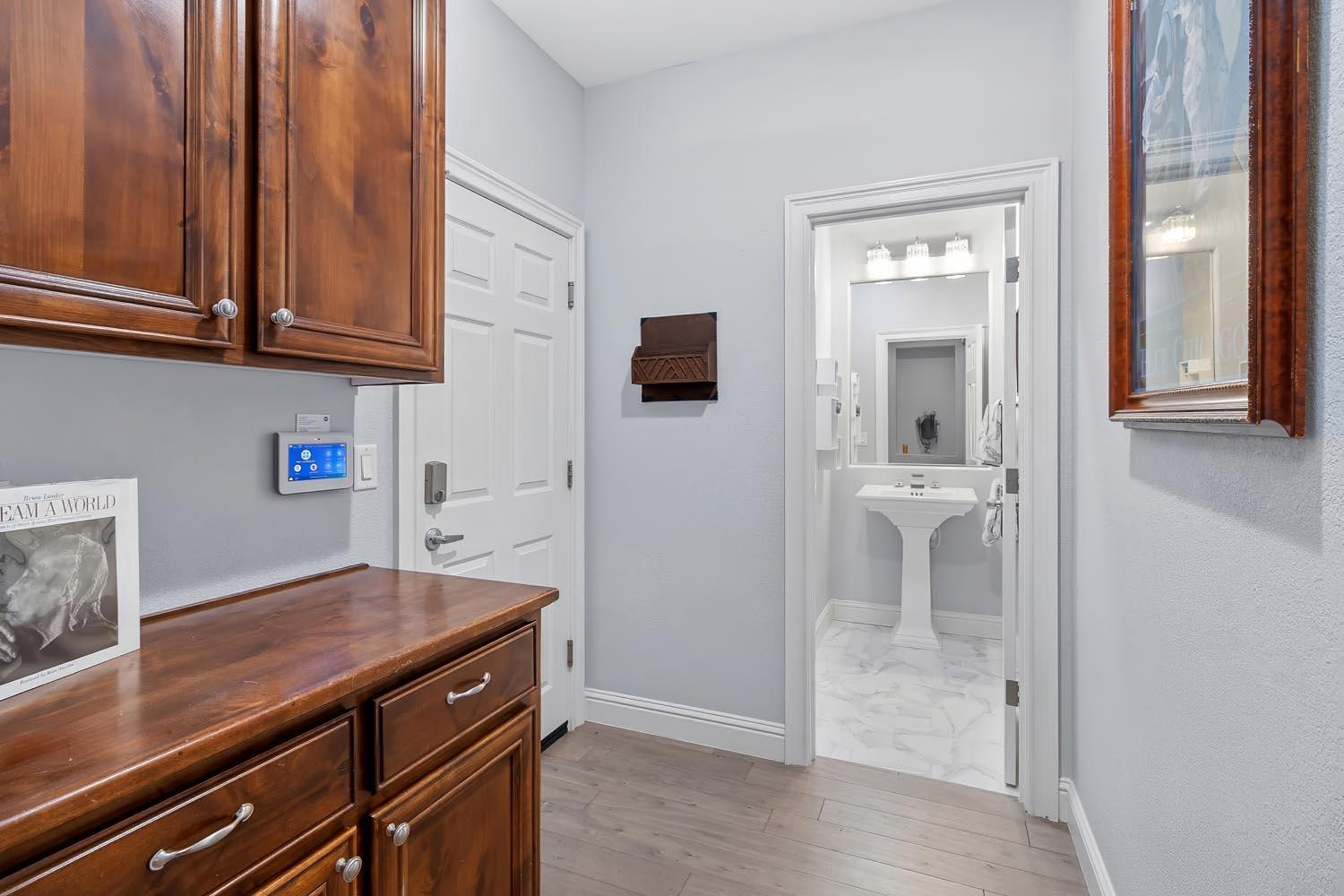 Elk Grove, California, 95757, United States, 5 Bedrooms Bedrooms, ,5 BathroomsBathrooms,Residential,For Sale,2001811