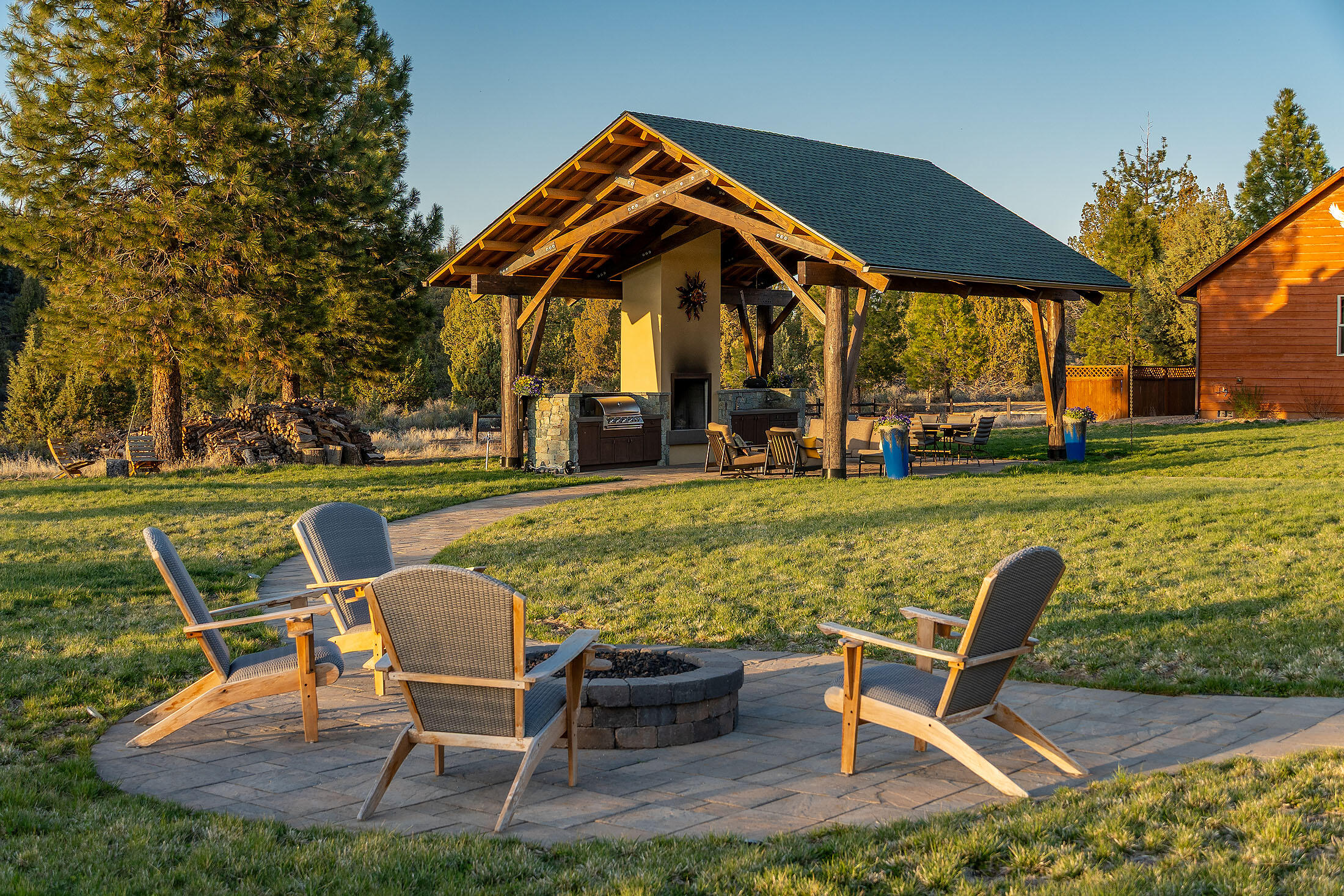 Bend, Oregon, 97703, United States, 3 Bedrooms Bedrooms, ,2 BathroomsBathrooms,Residential,For Sale,1826541