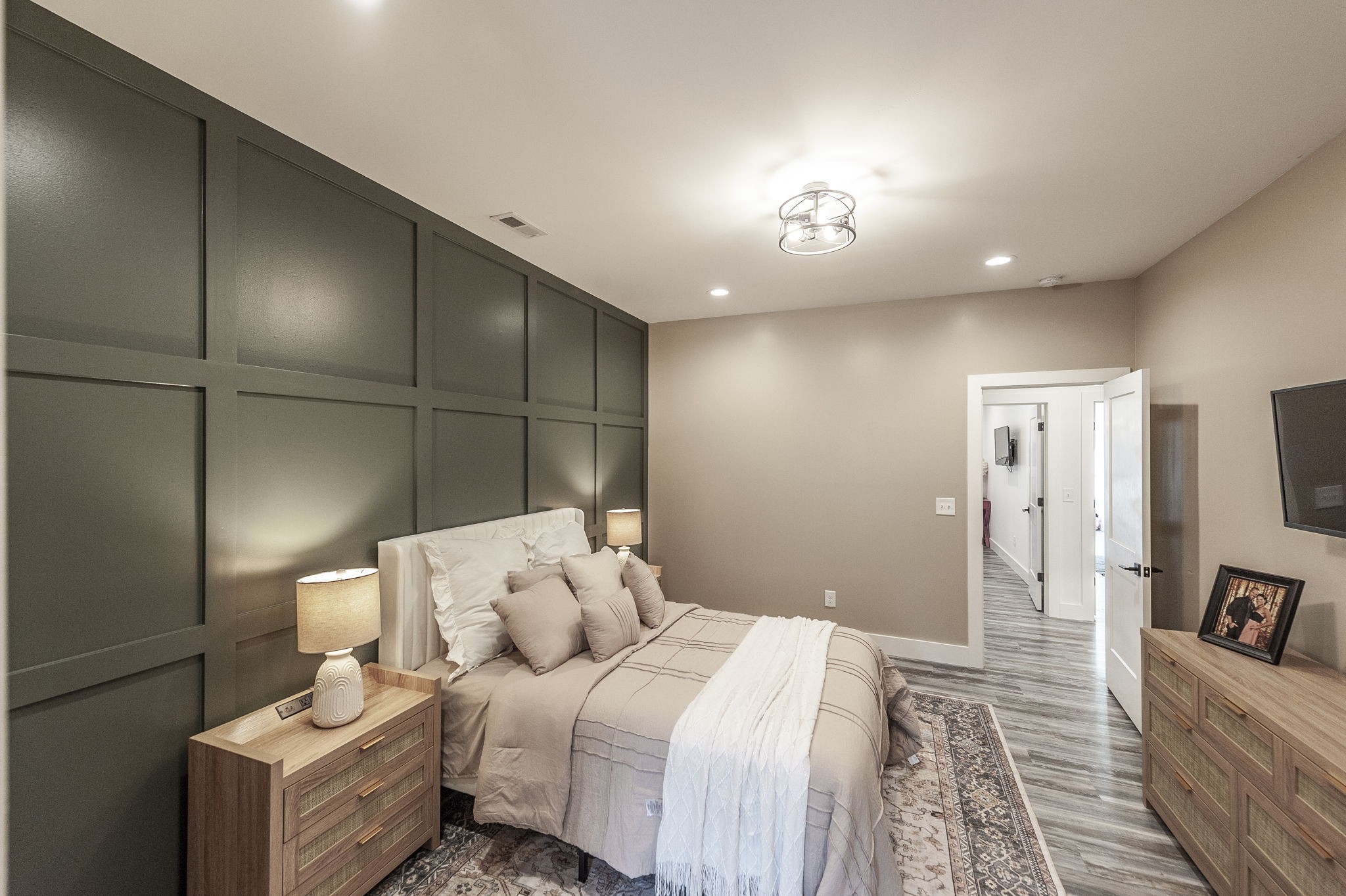 Goodlettsville, Tennessee, 37072, United States, 4 Bedrooms Bedrooms, ,6 BathroomsBathrooms,Residential,For Sale,1996833