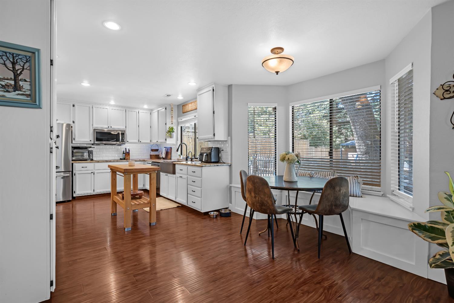 Cameron Park, California, 95682, United States, 4 Bedrooms Bedrooms, ,3 BathroomsBathrooms,Residential,For Sale,1942524