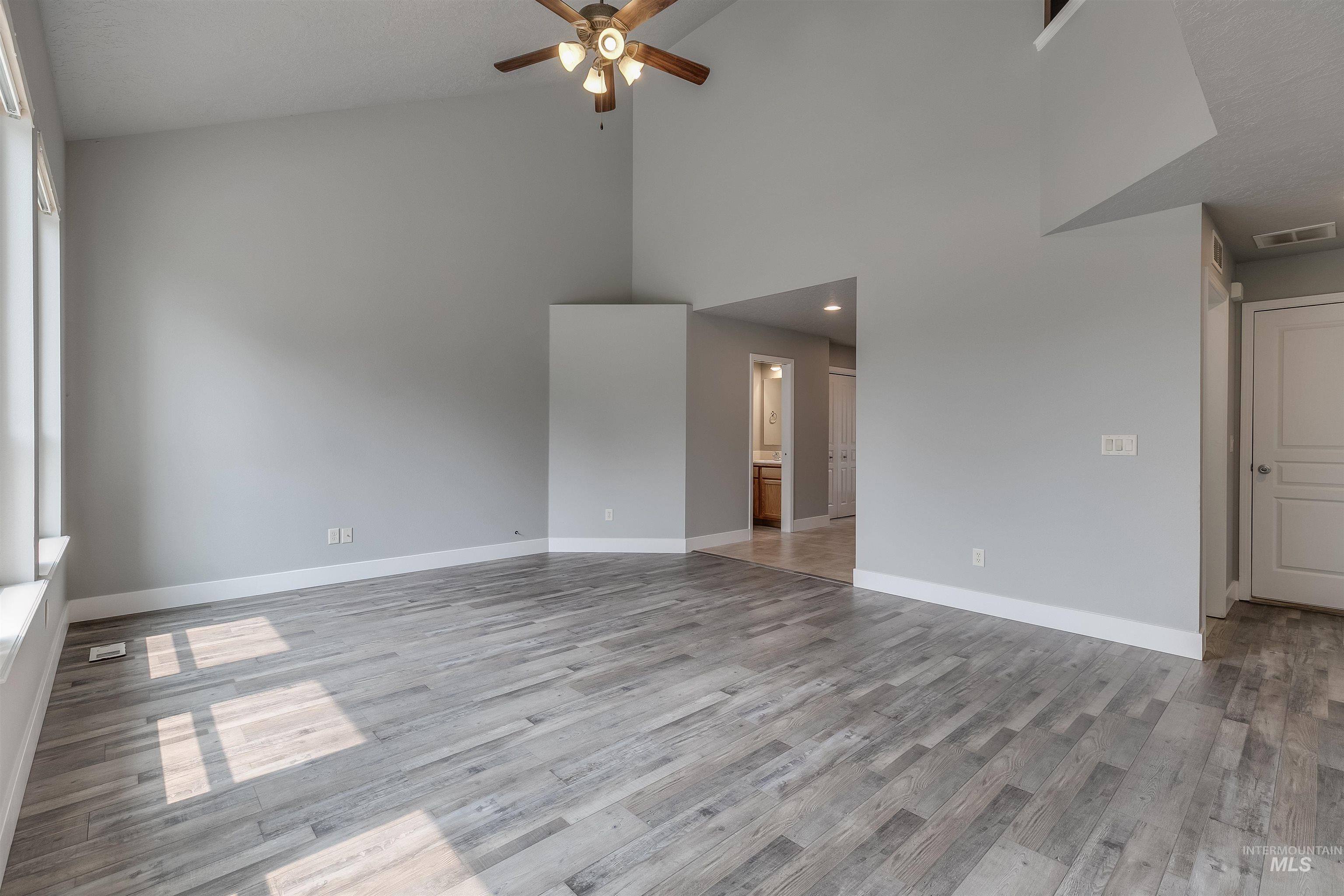 9635/9637 Landmark St, Boise, Idaho, 83704, United States, 6 Bedrooms Bedrooms, ,6 BathroomsBathrooms,Residential,For Sale,9635/9637 Landmark St,1432843