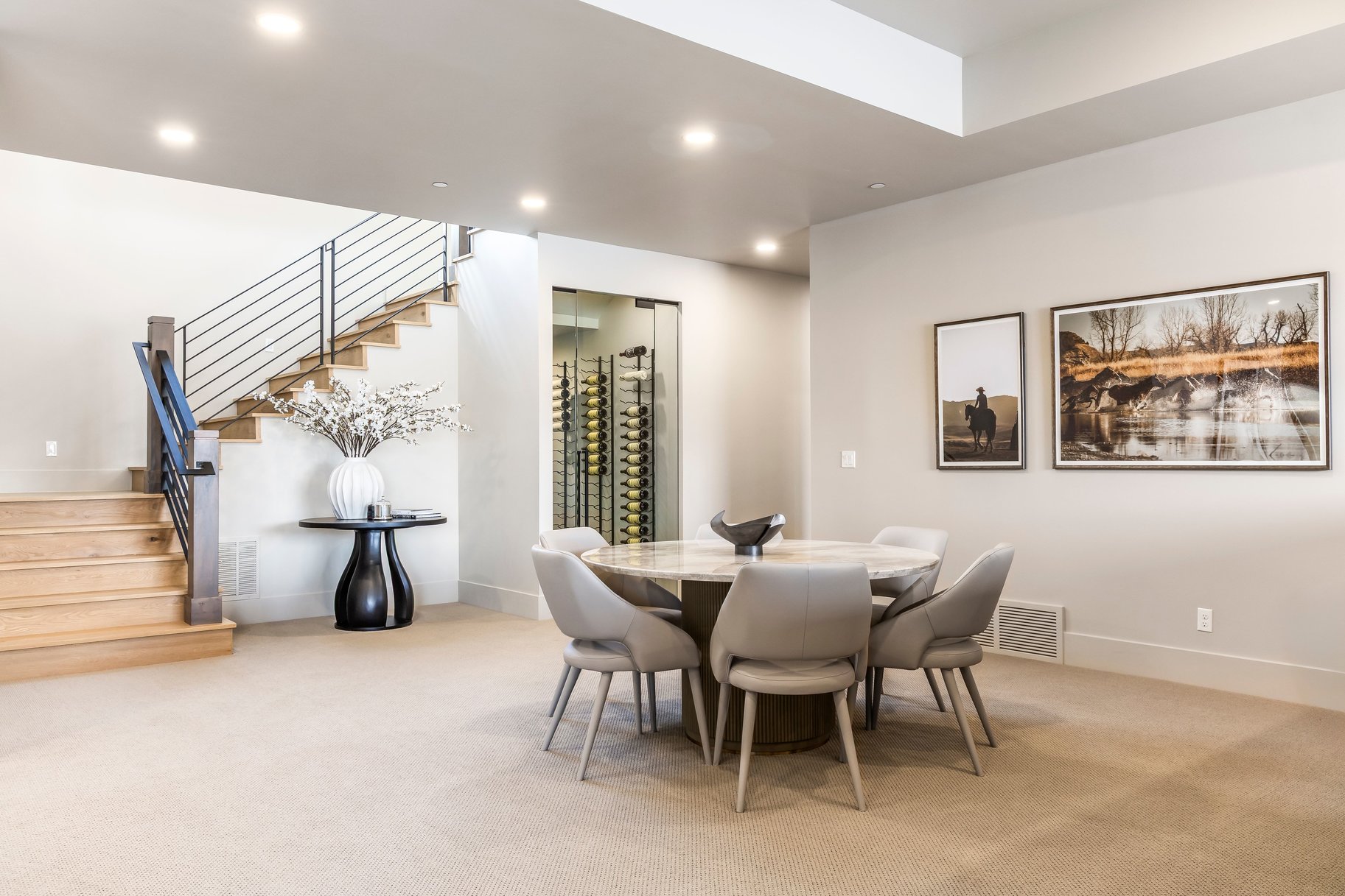  Beautiful Modern Custom Home with Rock Cliff Views at Victory Ranch - 物件實景
