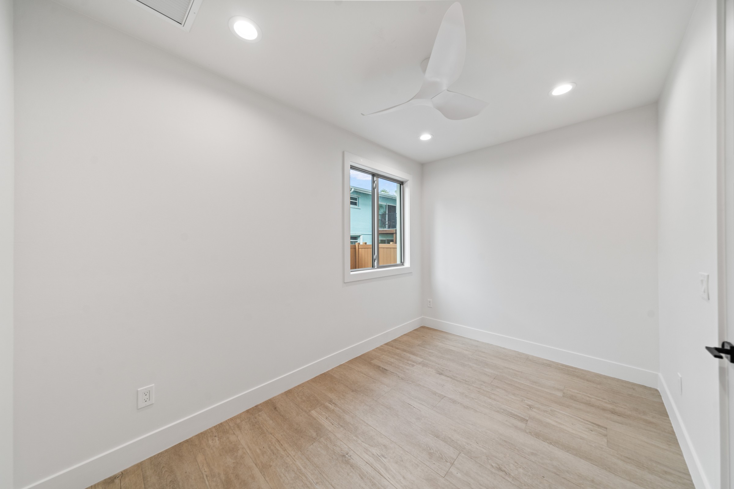  1006 Wave Crest Avenue, Indialantic, FL, 32903 - 物件實景