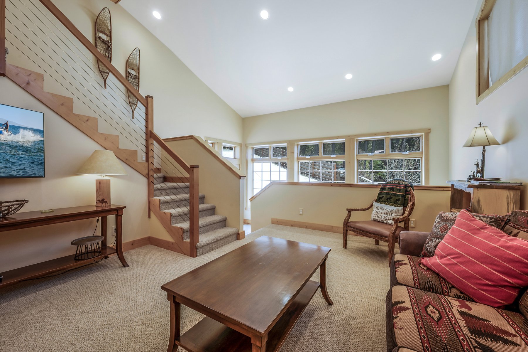 Sagle, Idaho, 83860, United States, 5 Bedrooms Bedrooms, ,6 BathroomsBathrooms,Residential,For Sale,1978919