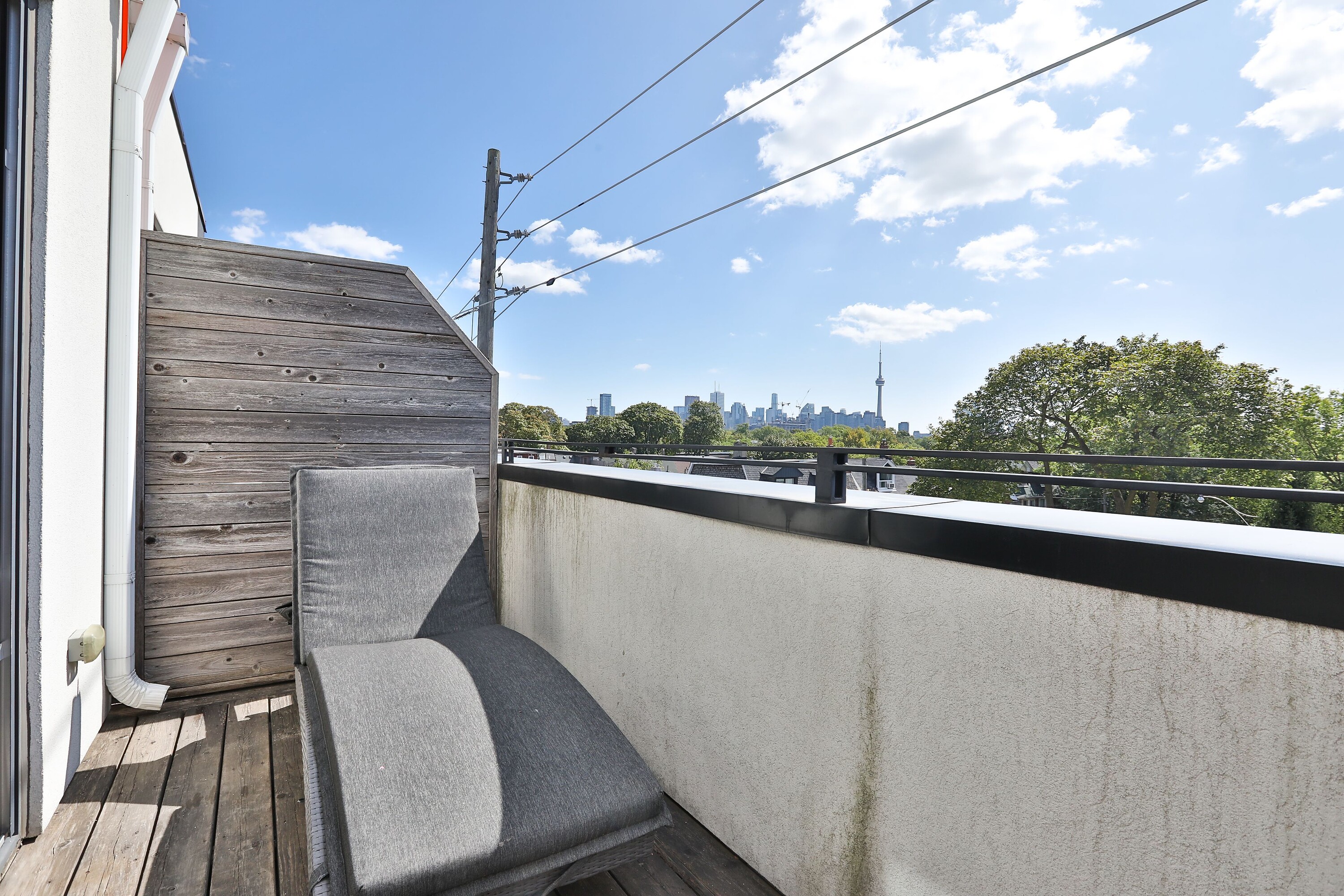  Heart Of Harbord Village - 物件實景