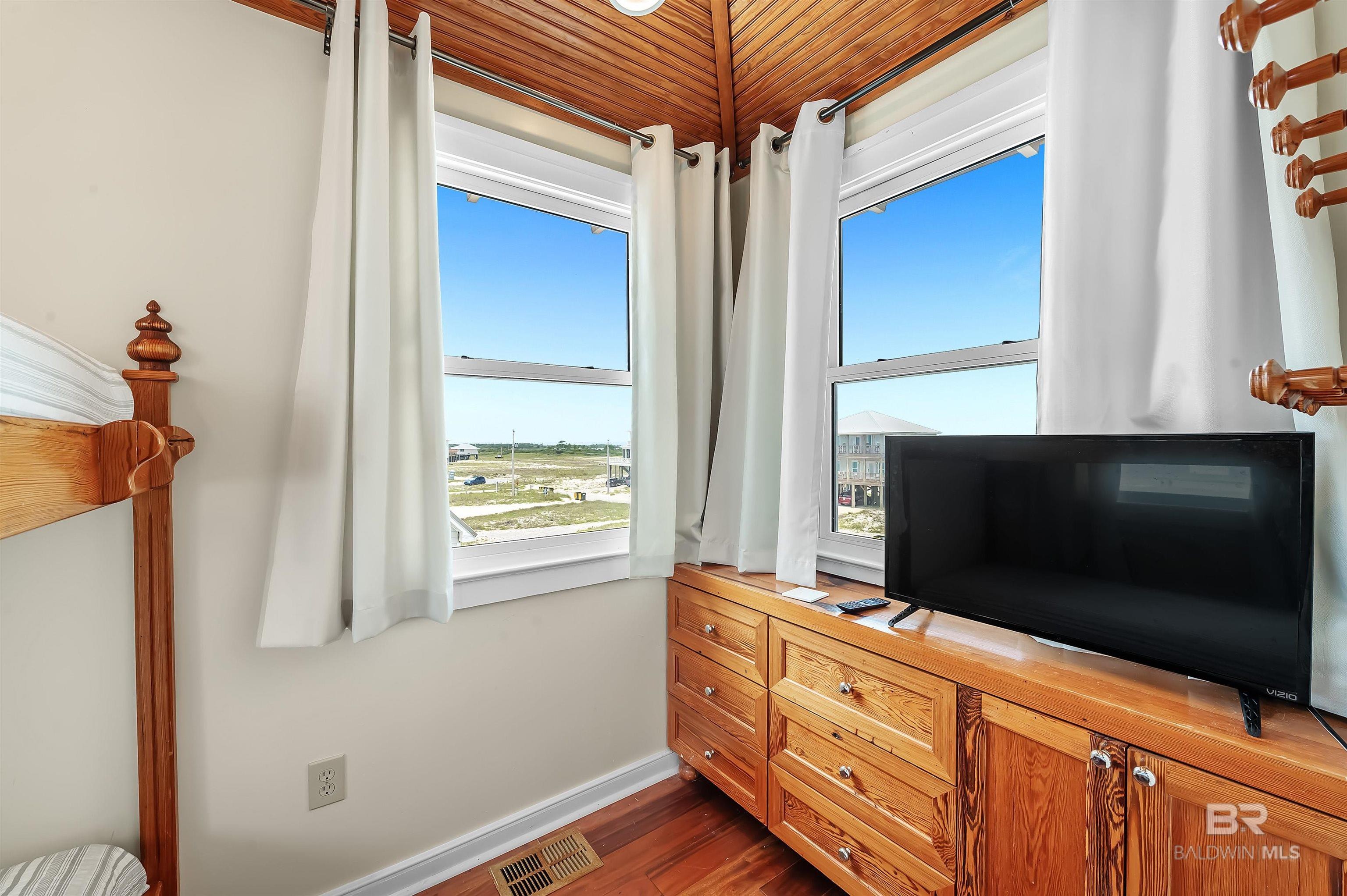 Gulf Shores, Alabama, 36542, United States, 4 Bedrooms Bedrooms, ,3 BathroomsBathrooms,Residential,For Sale,1982216