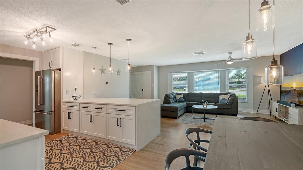 Venice, Florida, 34293, United States, 3 Bedrooms Bedrooms, ,2 BathroomsBathrooms,Residential,For Sale,1907658