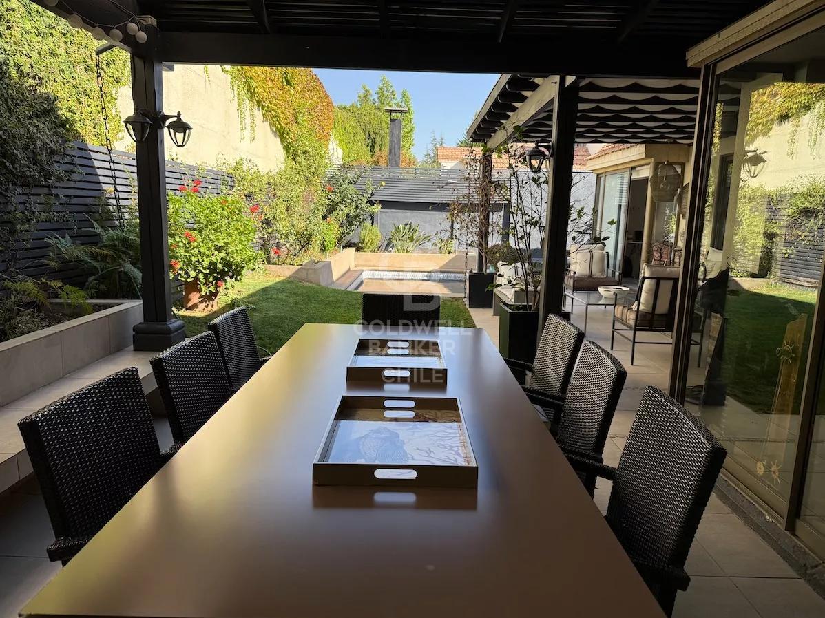 Las Condes, Chile, 4 Bedrooms Bedrooms, ,5 BathroomsBathrooms,Residential,For Sale,1868523