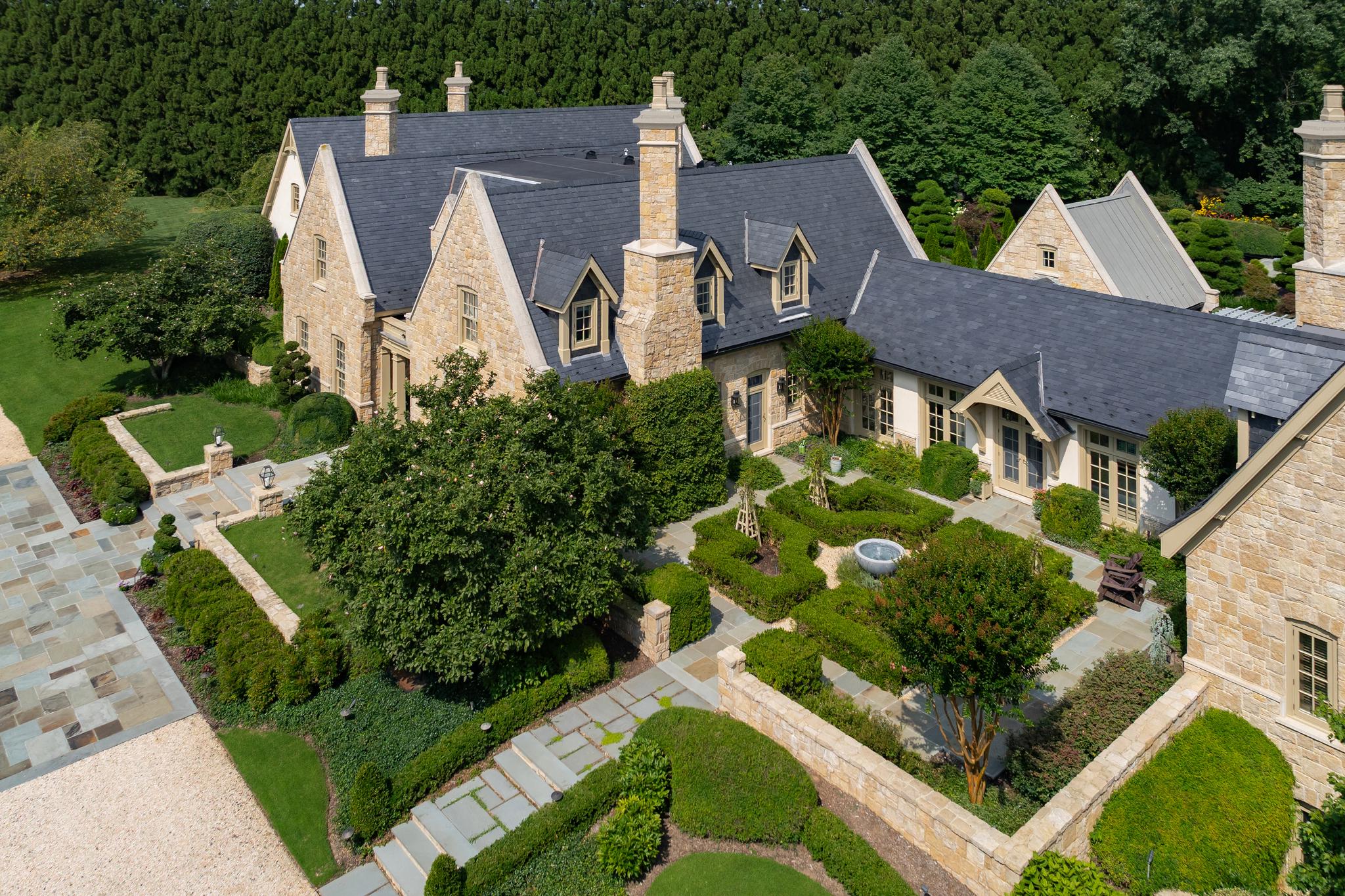  576 Innsbruck Avenue, Great Falls, VA, 22066 - 物件實景