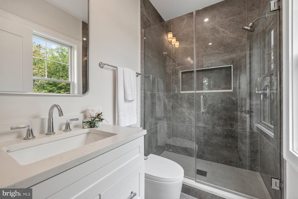 Kensington, Maryland, 20895, United States, 5 Bedrooms Bedrooms, ,5 BathroomsBathrooms,Residential,For Sale,2048532