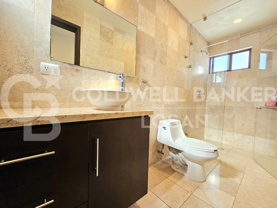 Naucalpan de Juárez, Estado de méxico, 53297, Mexico, 3 Bedrooms Bedrooms, ,3 BathroomsBathrooms,Residential,For Sale,1916979