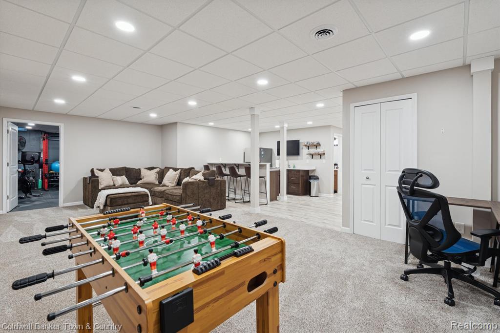 Highland, Michigan, 48357, United States, 4 Bedrooms Bedrooms, ,4 BathroomsBathrooms,Residential,For Sale,2003066