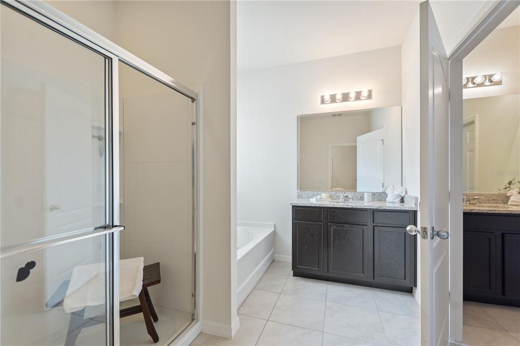 Davenport, Florida, 33837, United States, 7 Bedrooms Bedrooms, ,6 BathroomsBathrooms,Residential,For Sale,1883075