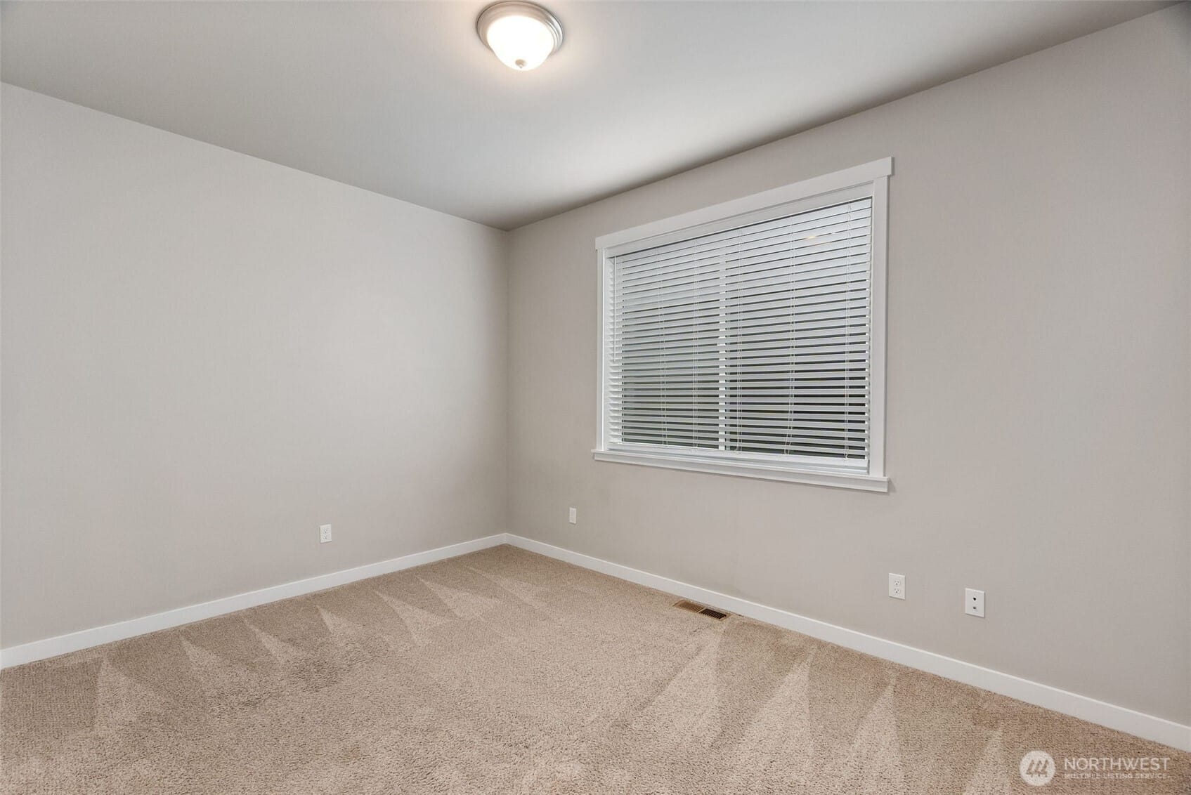 Tumwater, Washington, 98501, United States, 5 Bedrooms Bedrooms, ,4 BathroomsBathrooms,Residential,For Sale,1785194
