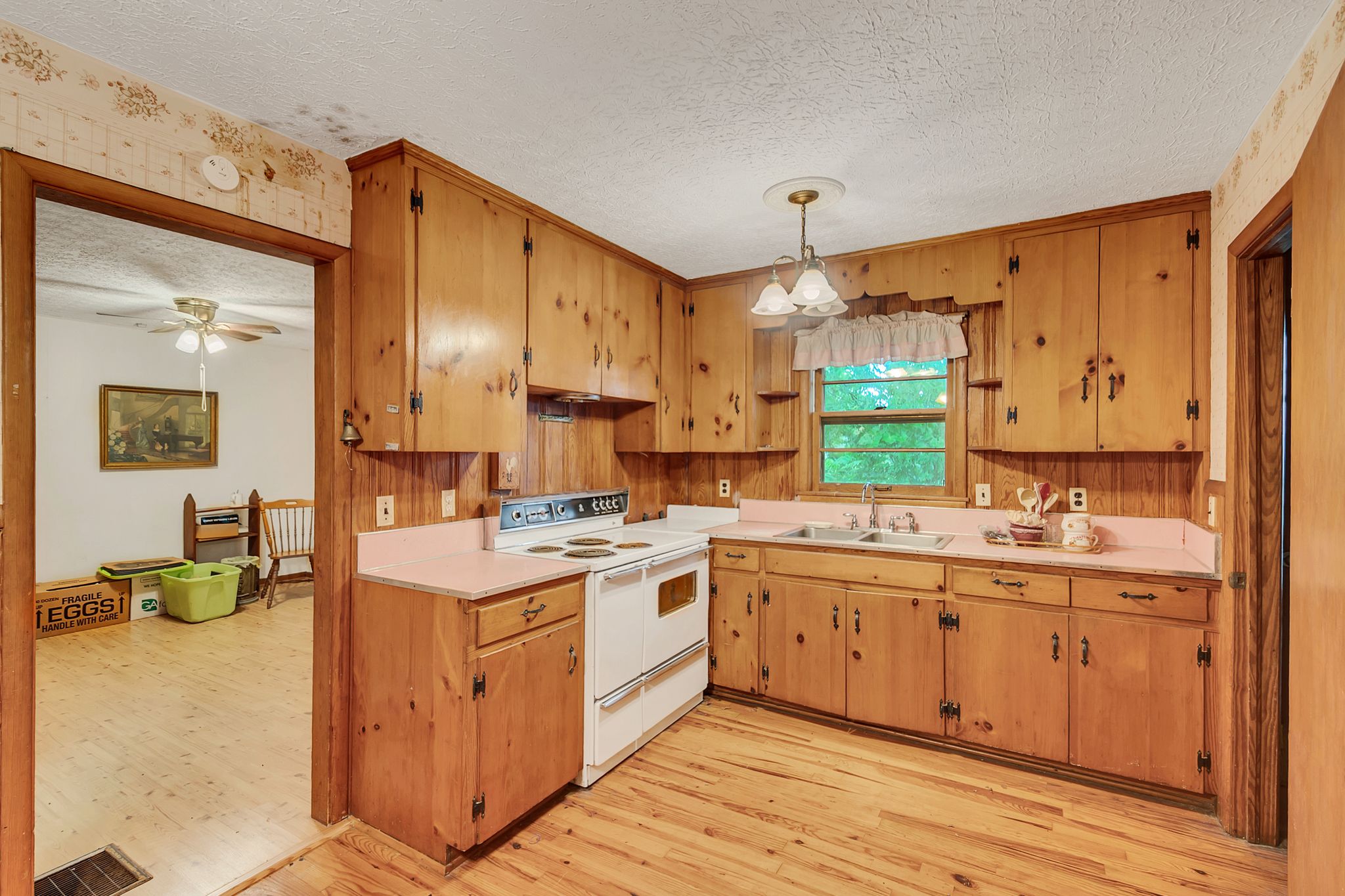  25484 Nick Davis Road - 物件實景