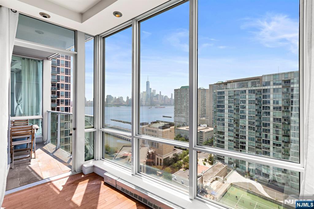 Jersey City, New Jersey, 07310, United States, 2 Bedrooms Bedrooms, ,2 BathroomsBathrooms,Residential,For Sale,1940399
