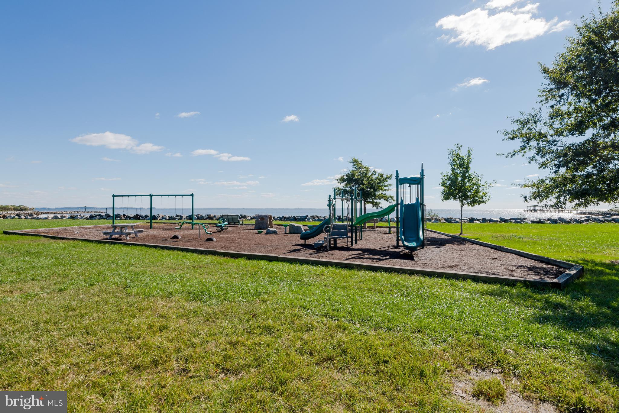 Shady Side, Maryland, 20764, United States, 4 Bedrooms Bedrooms, ,3 BathroomsBathrooms,Residential,For Sale,2011668