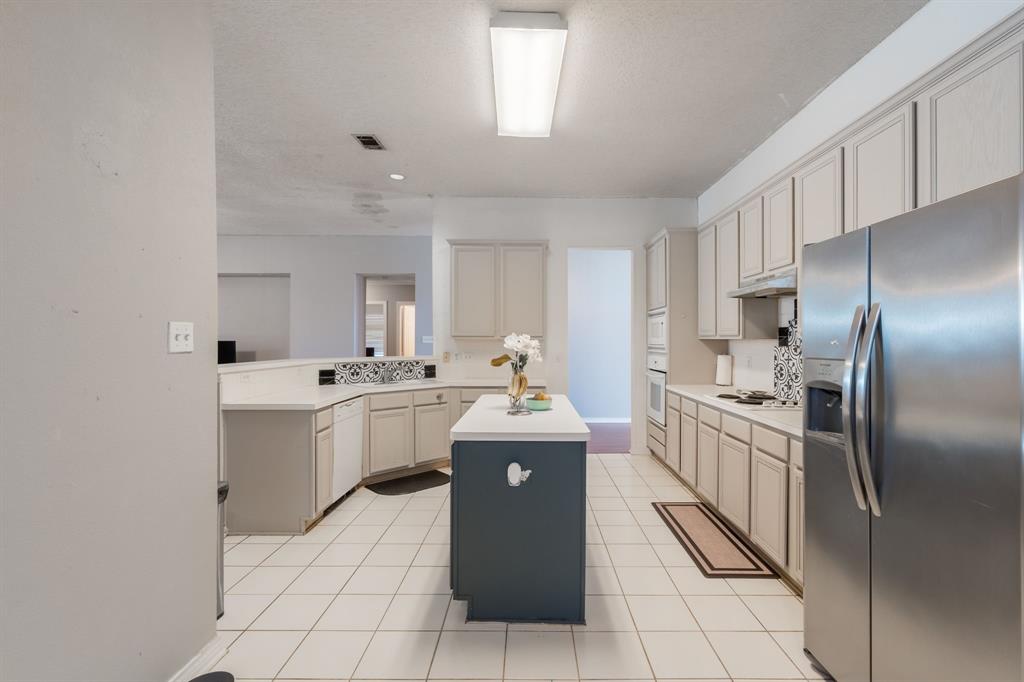 Plano, Texas, 75024, United States, 4 Bedrooms Bedrooms, ,3 BathroomsBathrooms,Residential,For Sale,1942194