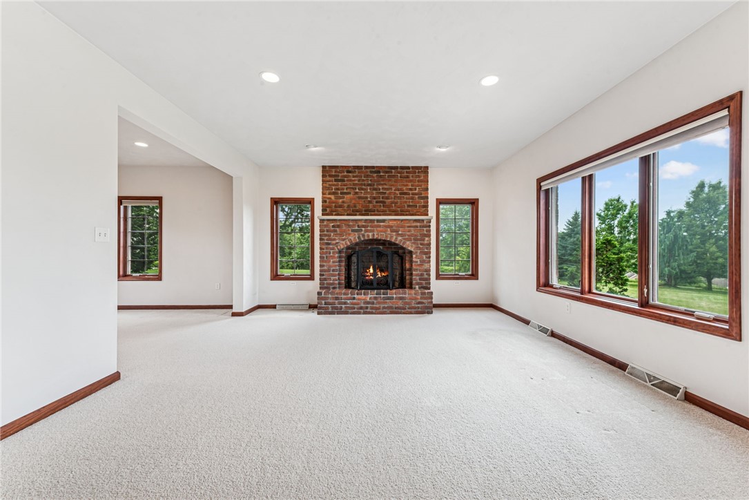 North Huntingdon, Pennsylvania, 15642, United States, 5 Bedrooms Bedrooms, ,4 BathroomsBathrooms,Residential,For Sale,1975902