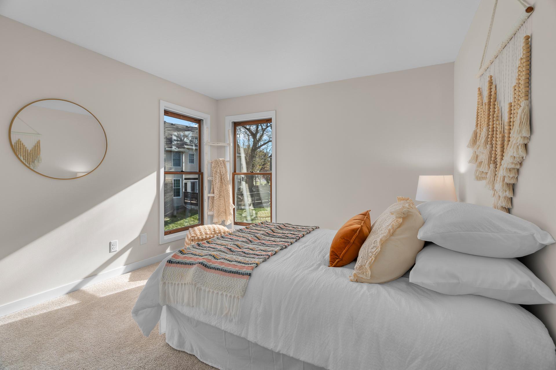 Eden Prairie, Minnesota, 55347, United States, 4 Bedrooms Bedrooms, ,4 BathroomsBathrooms,Residential,For Sale,1993292