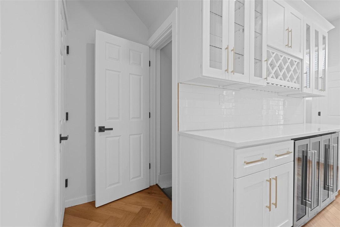 Lawrenceville, Pennsylvania, 15201, United States, 4 Bedrooms Bedrooms, ,4 BathroomsBathrooms,Residential,For Sale,1895769