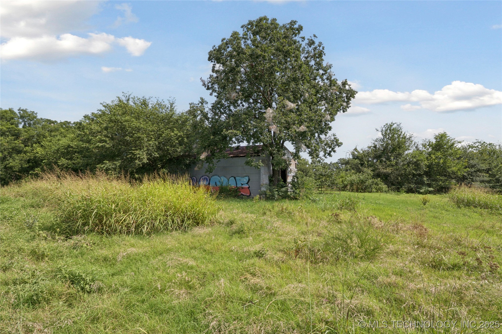 Henryetta, Oklahoma, 74437, United States, 3 Bedrooms Bedrooms, ,2 BathroomsBathrooms,Residential,For Sale,1907675
