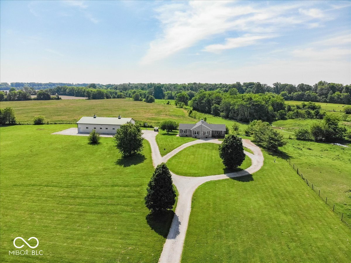 Noblesville, Indiana, 46060, United States, 4 Bedrooms Bedrooms, ,3 BathroomsBathrooms,Residential,For Sale,2048324