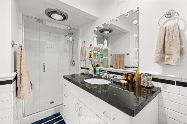 Los Angeles, California, 90064, United States, 6 Bedrooms Bedrooms, ,3 BathroomsBathrooms,Residential,For Sale,1977157