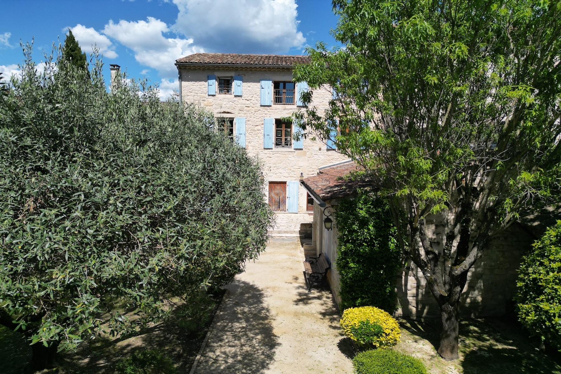  Exclusive Listing – Character-Filled Village Home with Garden, Terrace & Scenic… - 物件實景