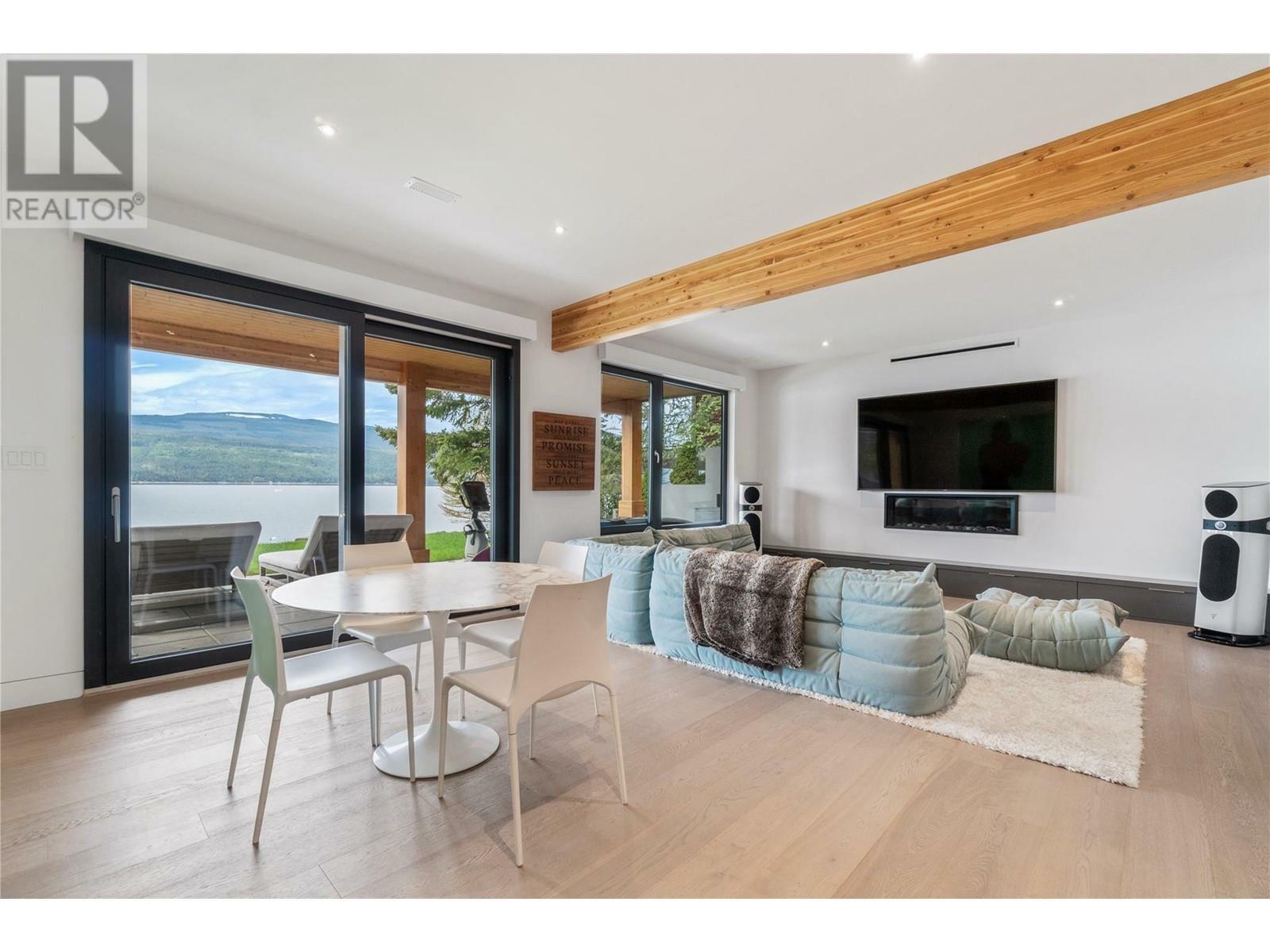 ANGLEMONT, British Columbia, V0E 1M8, CA, 5 Bedrooms Bedrooms, ,3 BathroomsBathrooms,Residential,For Sale,1836909
