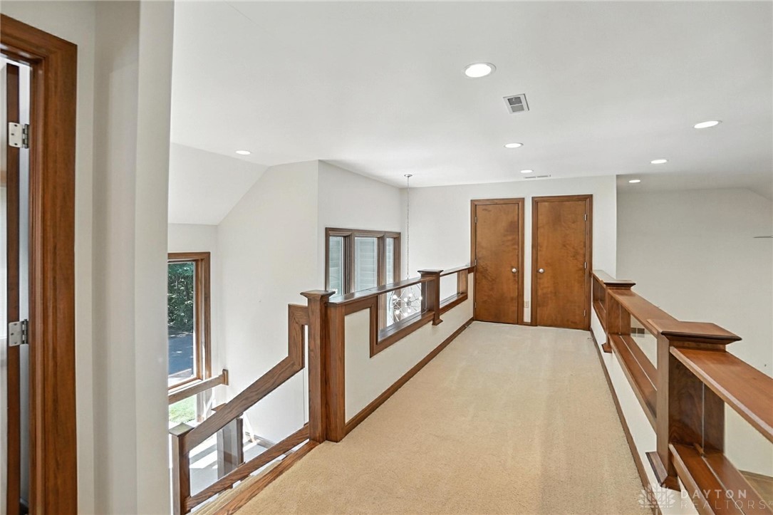 Sugarcreek Twp, Ohio, 45440, United States, 4 Bedrooms Bedrooms, ,5 BathroomsBathrooms,Residential,For Sale,1902150