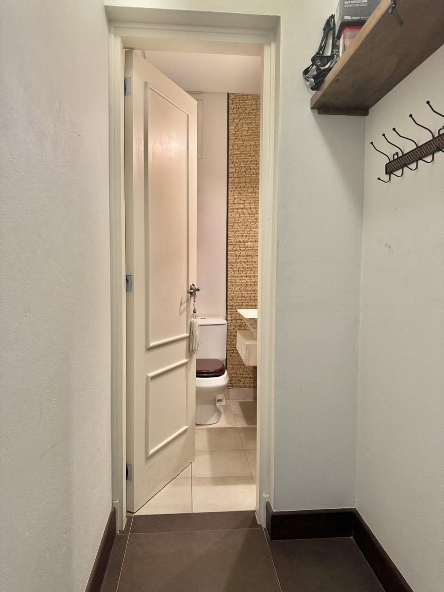 Godoy Cruz, AR-M, AR, 5 Bedrooms Bedrooms, ,4 BathroomsBathrooms,Residential,For Sale,1961859