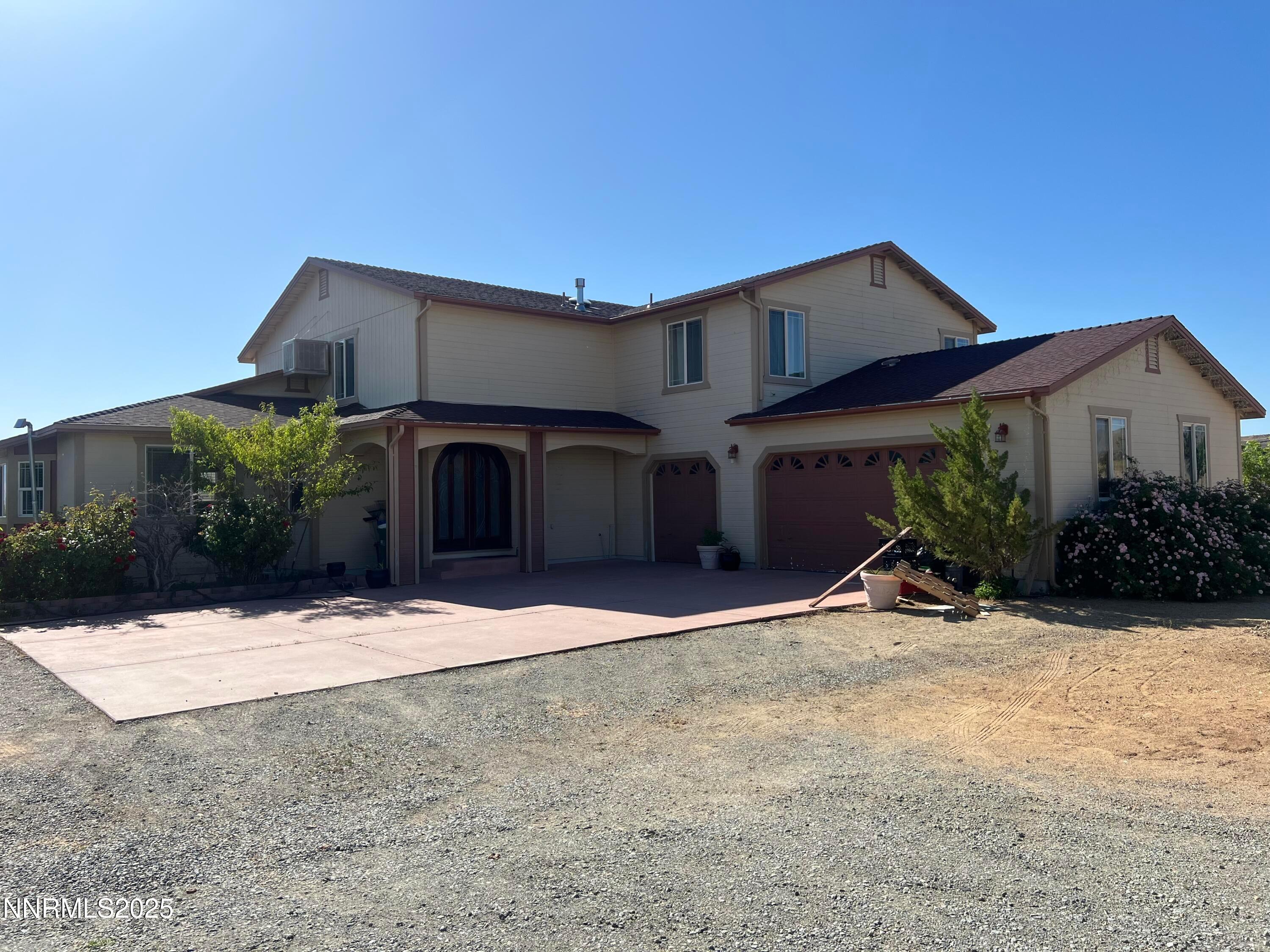 Sparks, Nevada, 89436, United States, 6 Bedrooms Bedrooms, ,4 BathroomsBathrooms,Residential,For Sale,1838343