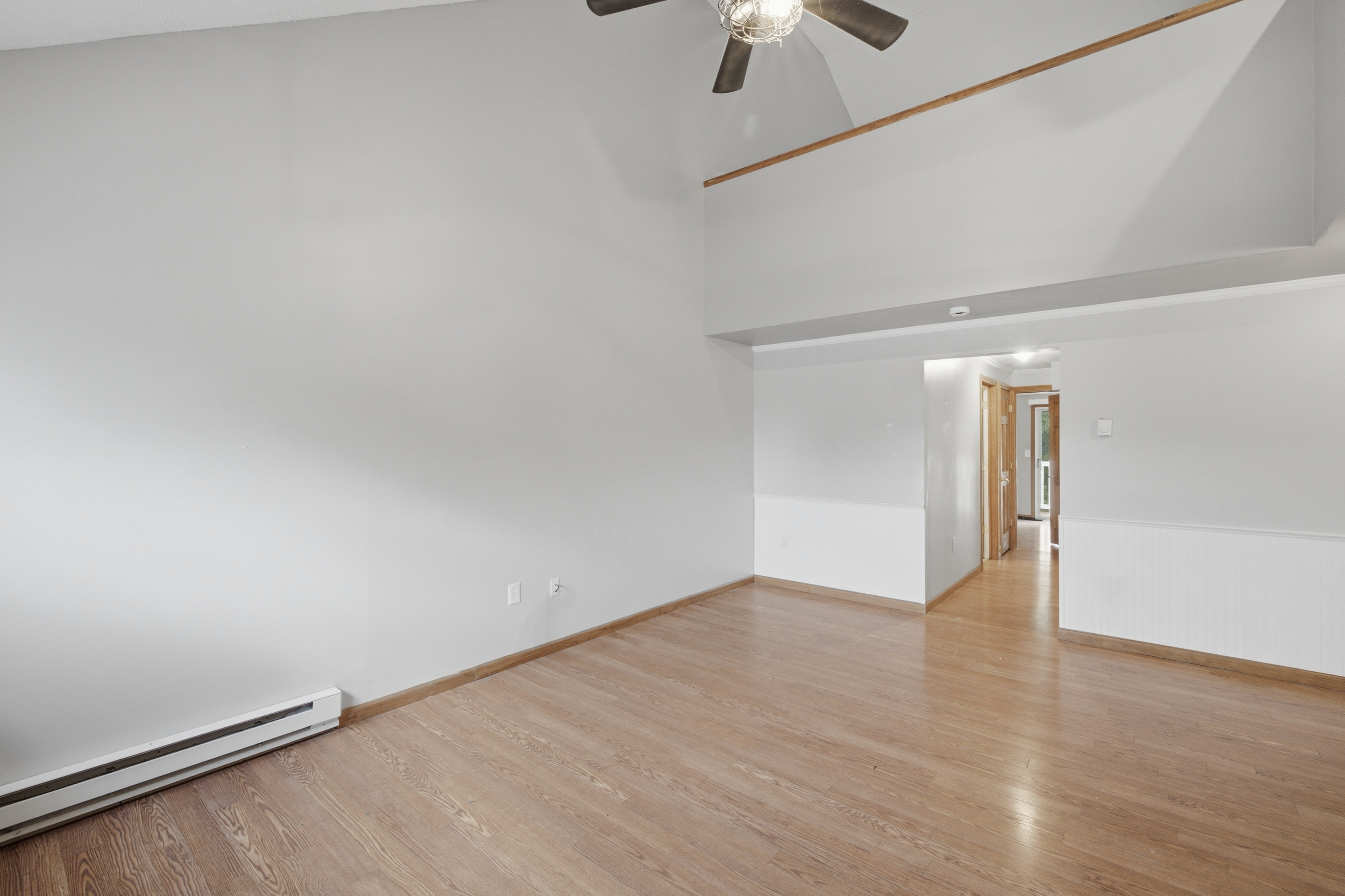  Your move-in ready Woodgate townhouse awaits - 物件實景