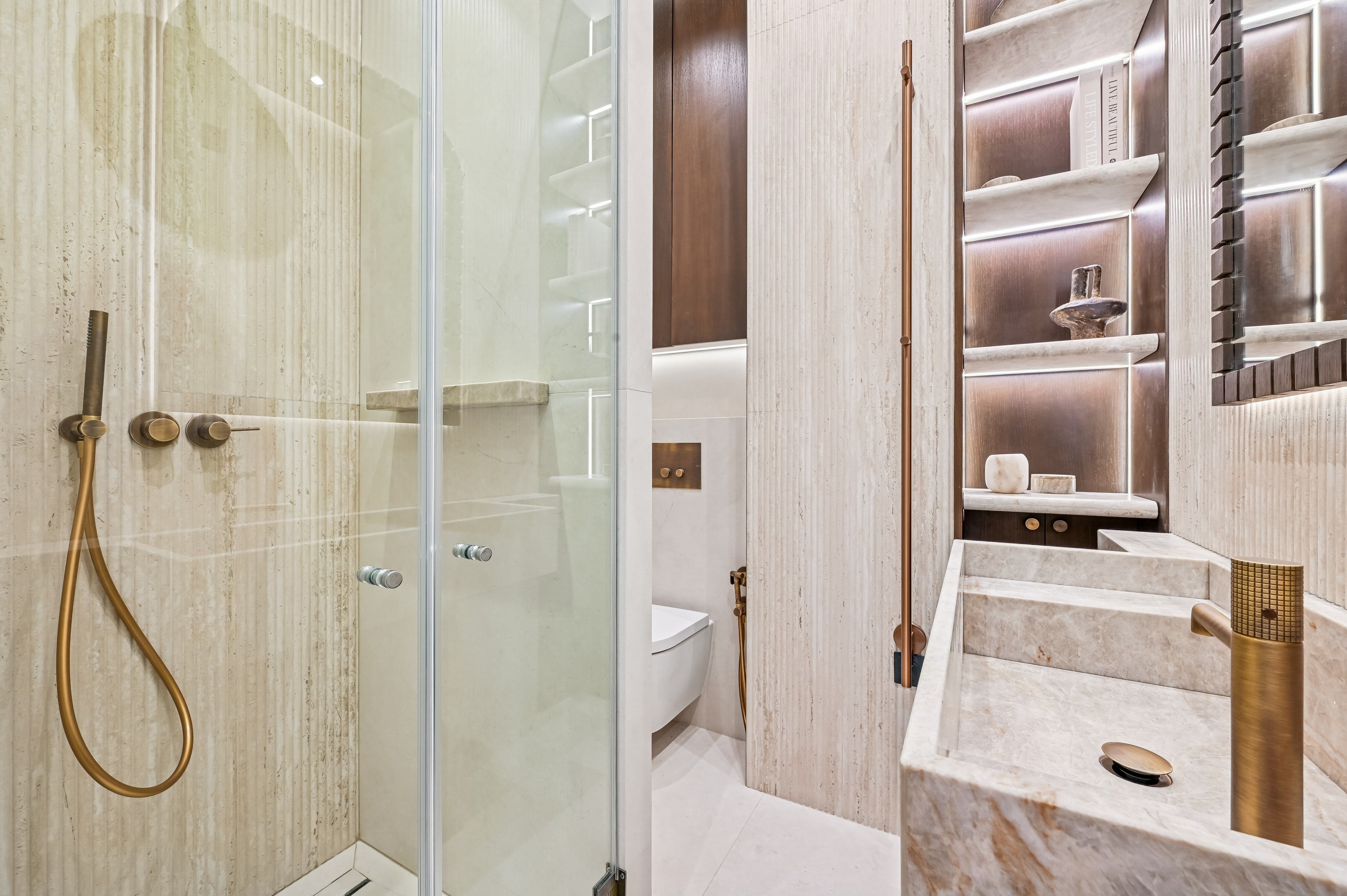  CHAILLOT – GOLDEN TRIANGLE - TWO EN-SUITE BEDROOM ?PIED A TERRE? TURNKEY - 物件實景